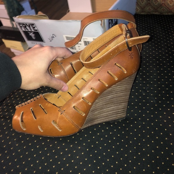 Frye Shoes - Wedge Sandal